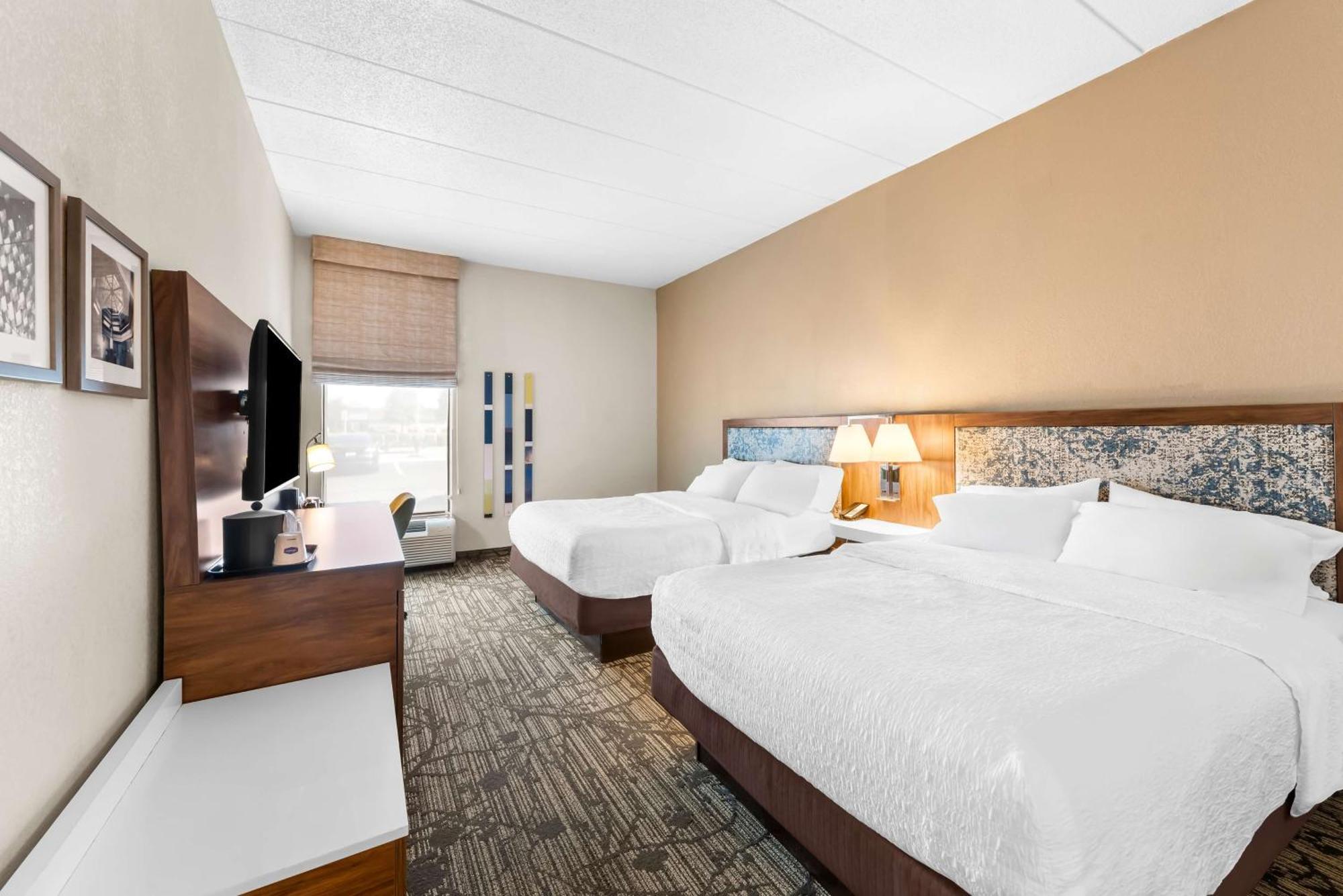 Hampton Inn Dayton/Huber Heights Exterior photo